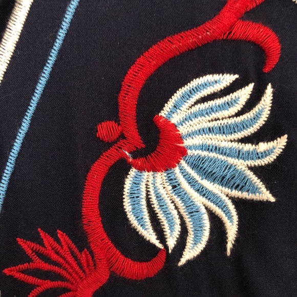 Lulu’s Lace Up Embroidered Shift Dress NEW! - Picture 6 of 12